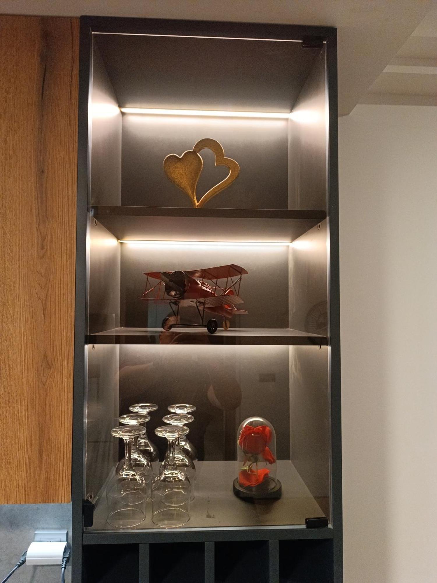 18Th & 16H Floor Secure Luxury Condos With Pool & Fitness Included In Price 斯科普里 外观 照片